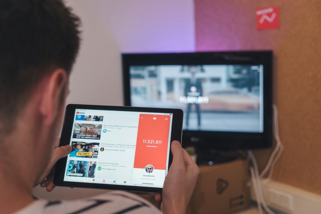 YouTube Kanalı Açarak Gelir Elde Etmek