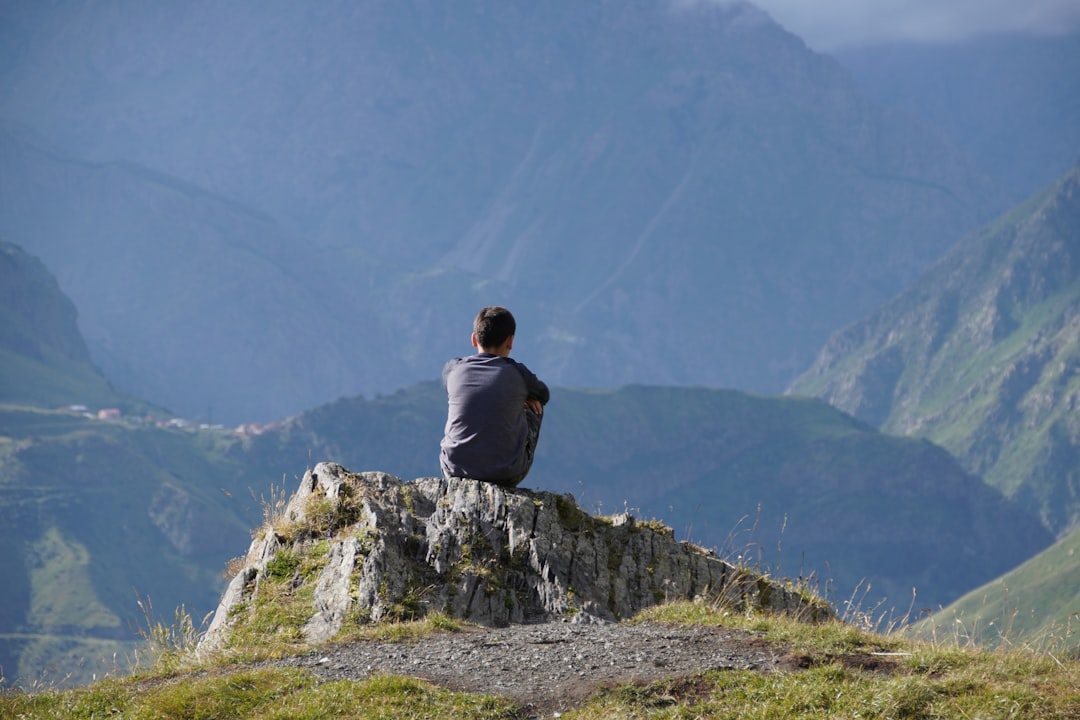 Mindfulness ve Stres Yönetimi: İş Hayatında Pratik Egzersizler ile ilgili görsel